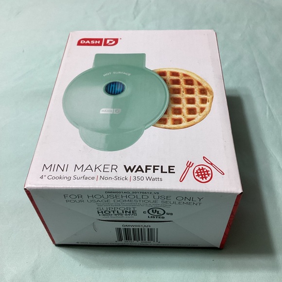 Dash Mini Waffle Maker - Picture 6 of 6